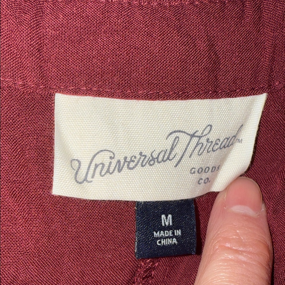Universal Thread Sleeveless Button Up Maroon Crop… - image 5